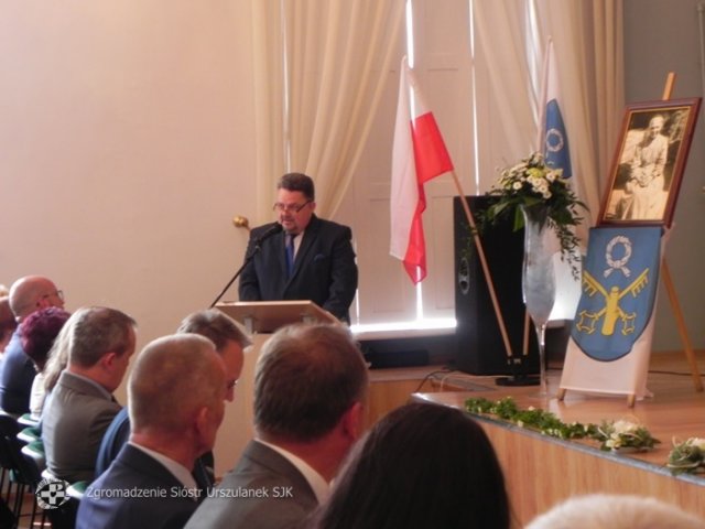batch_Uroczysta Sesja Rady Miejskiej 28 maja 2016 002